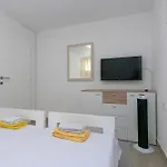 19 Apartament *