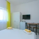 19 Apartament *