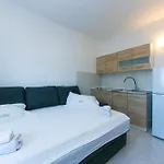 Apartament 19
