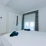 19 Apartament *