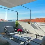 19 Apartament