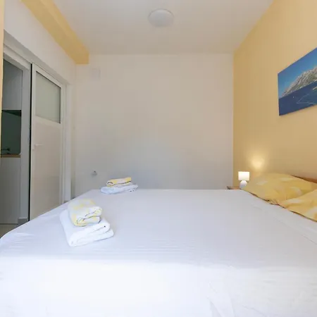 Apartment 19 Makarska