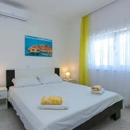 Apartment 19 Makarska