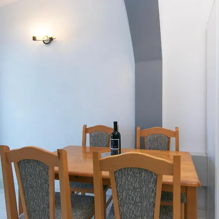 Apartment 19 Makarska