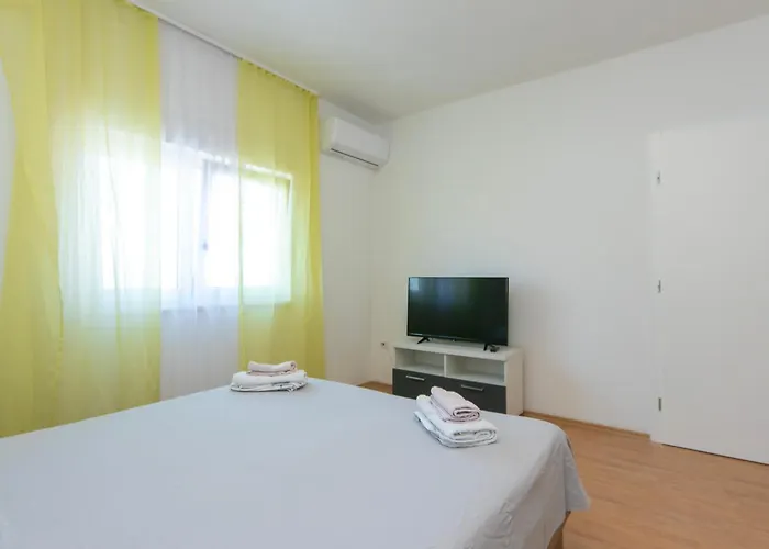Apartment 19 Makarska