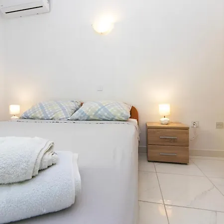 19 Apartment Makarska